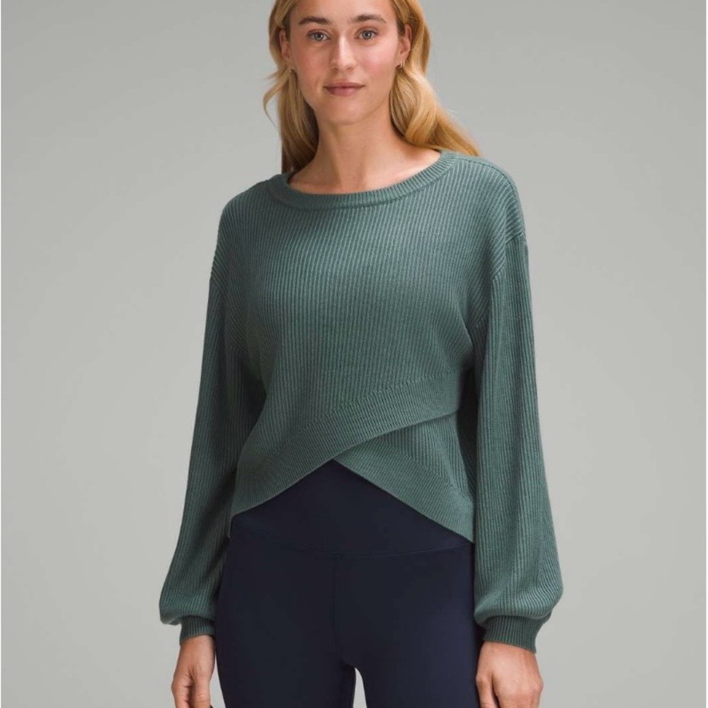 Lululemon Reversible Crossover Ribbed Sweater
Forest Green - Size 4